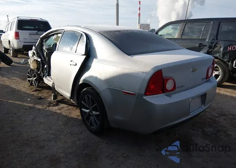 2010 Chevrolet Malibu Ls z USA, uszkodzony, nr VIN 1G1ZA5E09AF290238